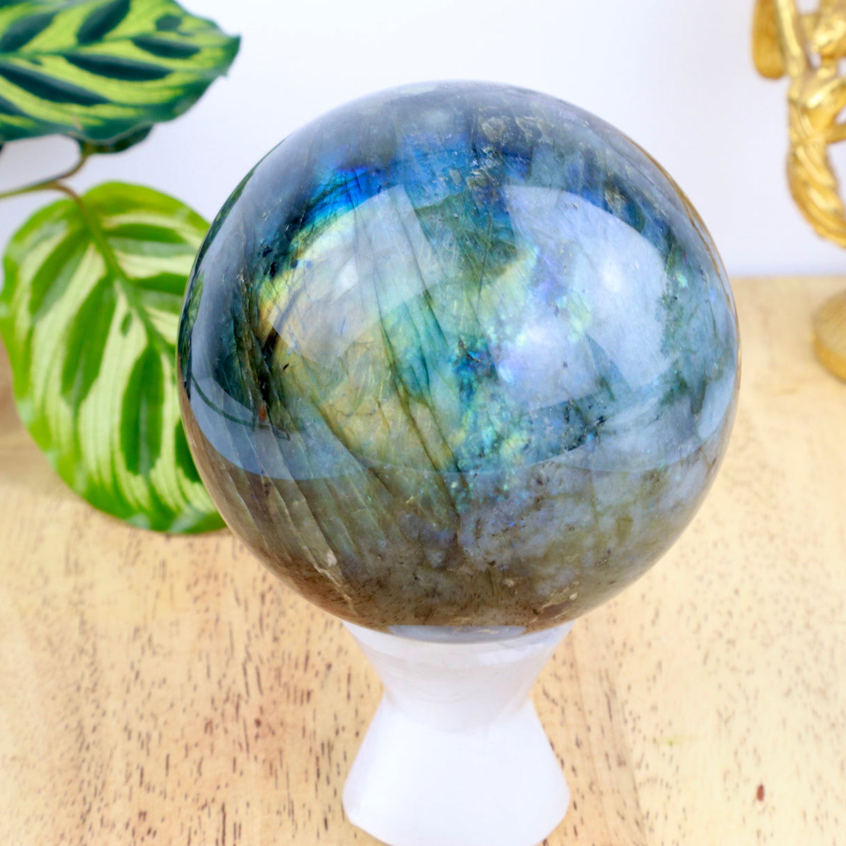 Flashy Labradorite Sphere 1.239kg (10cm) – Stone of Magic, Protection & Transformation