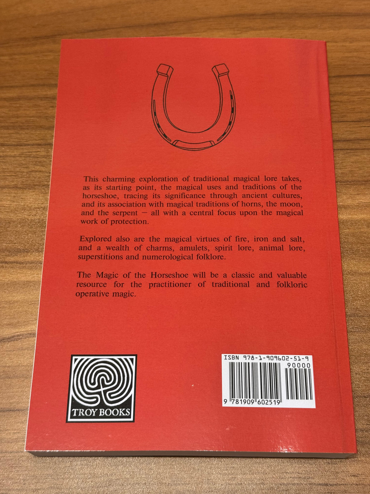 The Magic of the Horseshoe – Robert Means Lawrence | Folklore