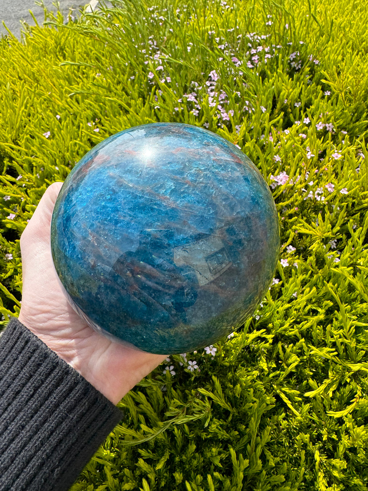 Blue Apatite Sphere – 2.2kg | Stone of Manifestation, Focus & Determination