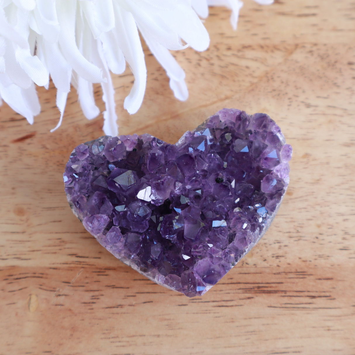 Amethyst Cluster Heart Crystal 6.5cm 105g – Natural Healing Stone