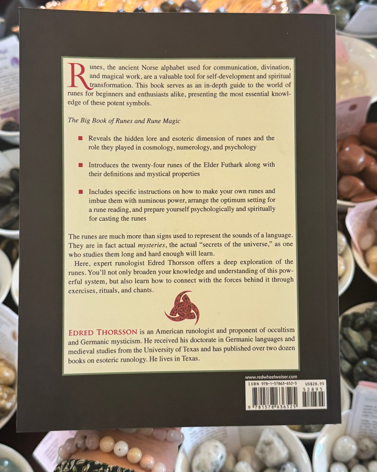 The Big Book of Runes and Rune Magic by Edred Thorsson, Red Wheel Weiser paperback guide to 24 Elder Futhark runes, rune meanings, runecasting, Norse mythology and magical rituals.