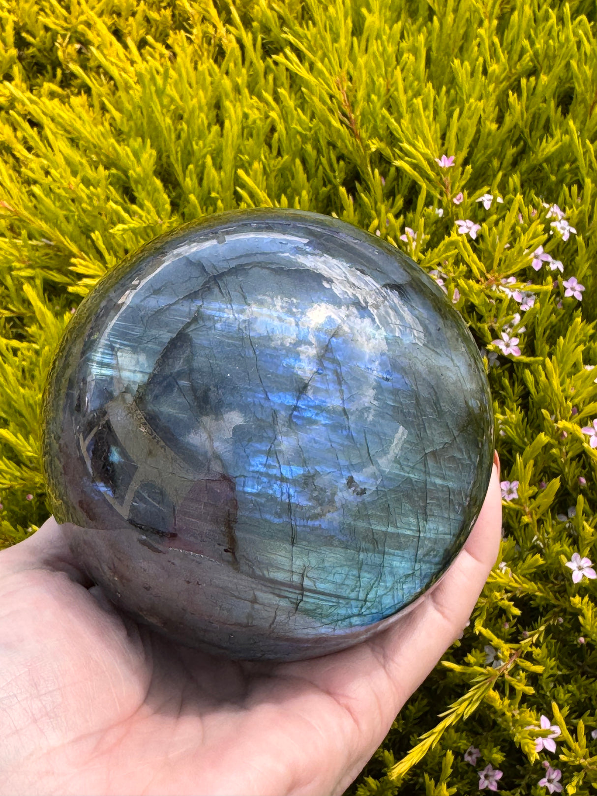 Flashy Labradorite Sphere – 1.288kg Crystal of Magic & Transformation