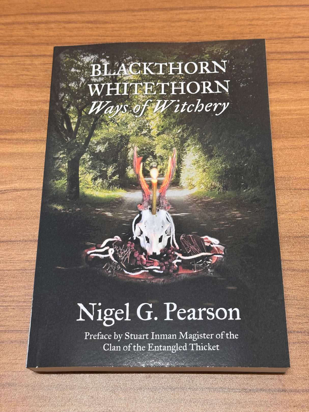 Traditional witchcraft book – Blackthorn – Whitethorn by Nigel G. Pearson