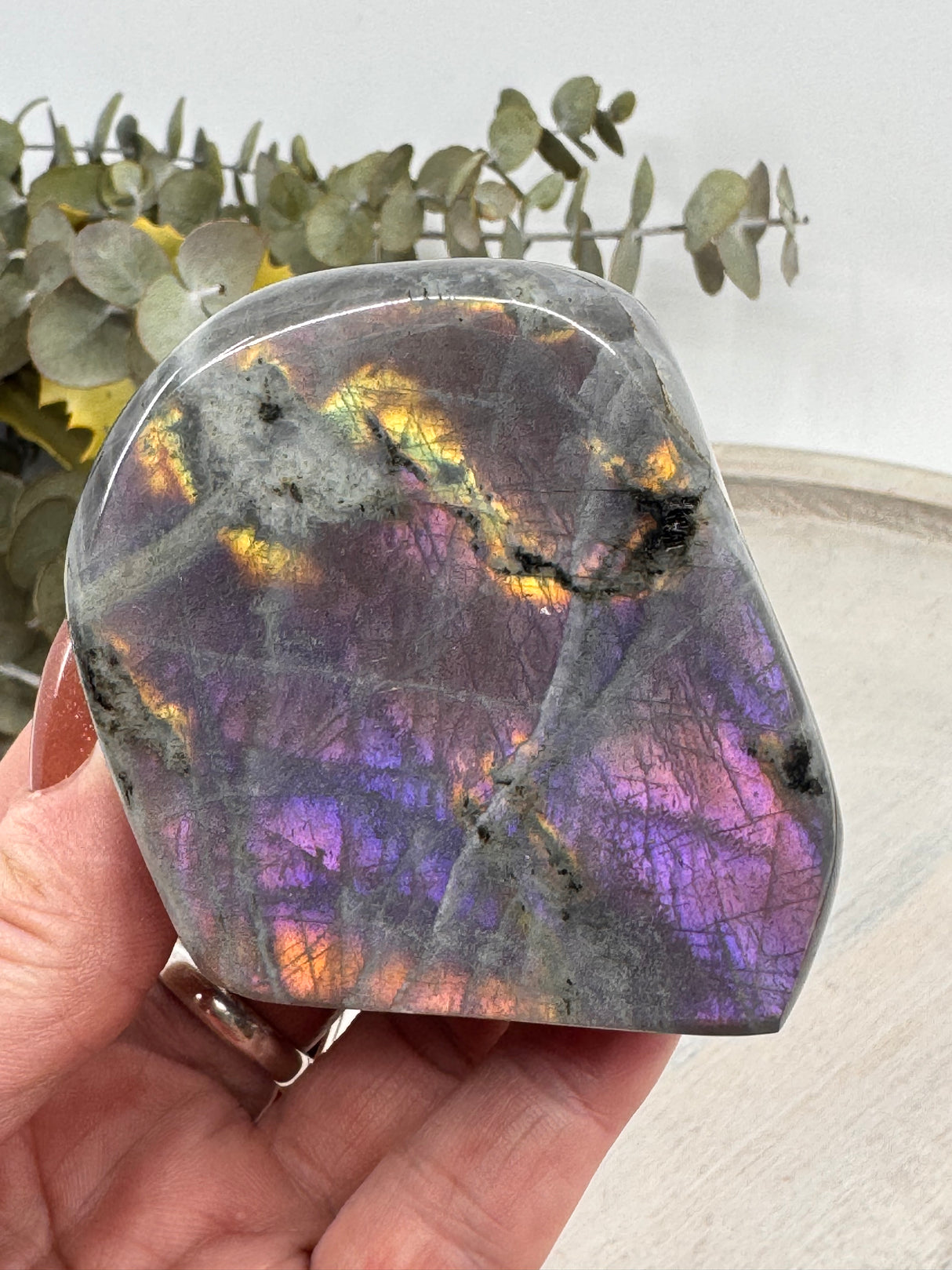 Super flashy labradorite freeform 215g – blue and gold iridescent crystal