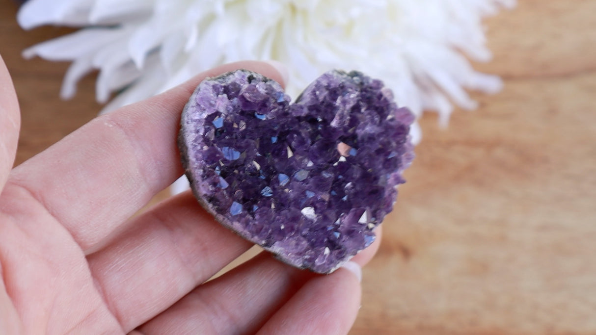 Amethyst Cluster Heart Crystal 5.5cm 39g – Natural Druzy Healing Stone
