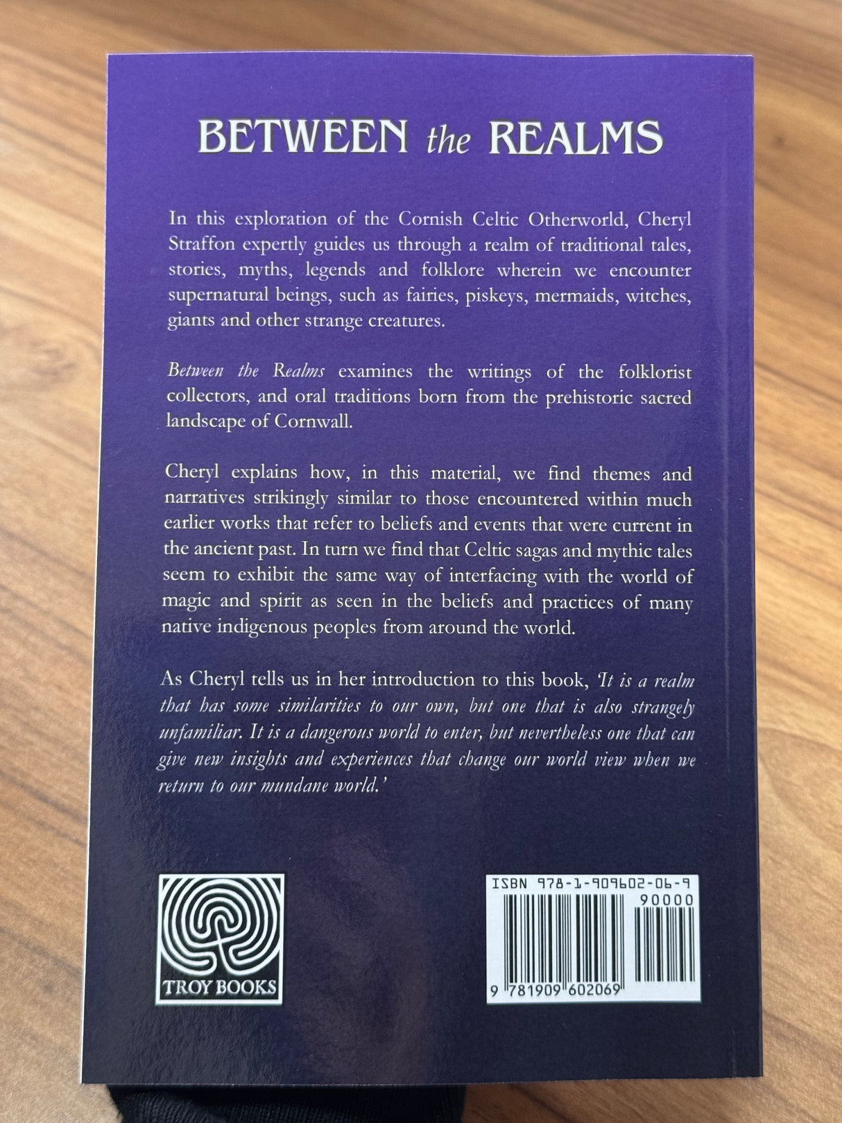 Between the Realms - Cornish Myth and Magic - Cheryl Straffon