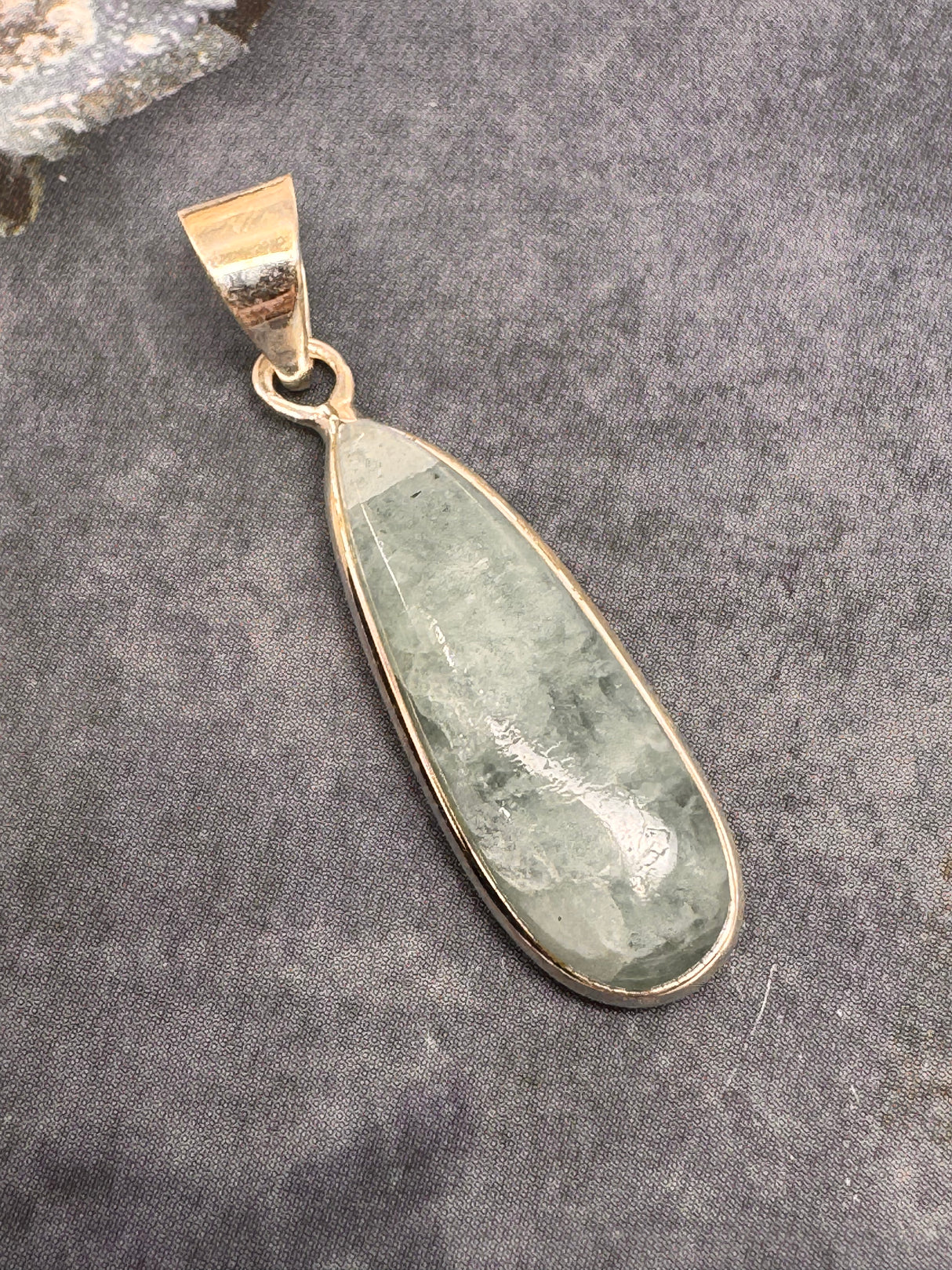 Aquamarine Silver Pendant & Chain - “I clearly and calmly express my most authentic truth”.