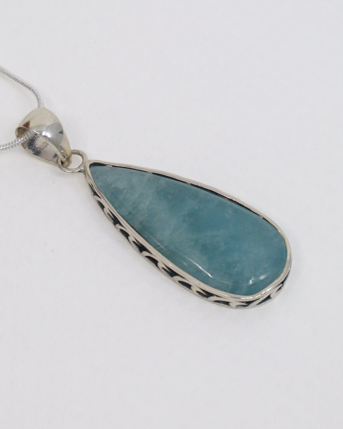 Aquamarine Sterling Silver Pendant – Ocean Serenity | Calm, Courage & Communication