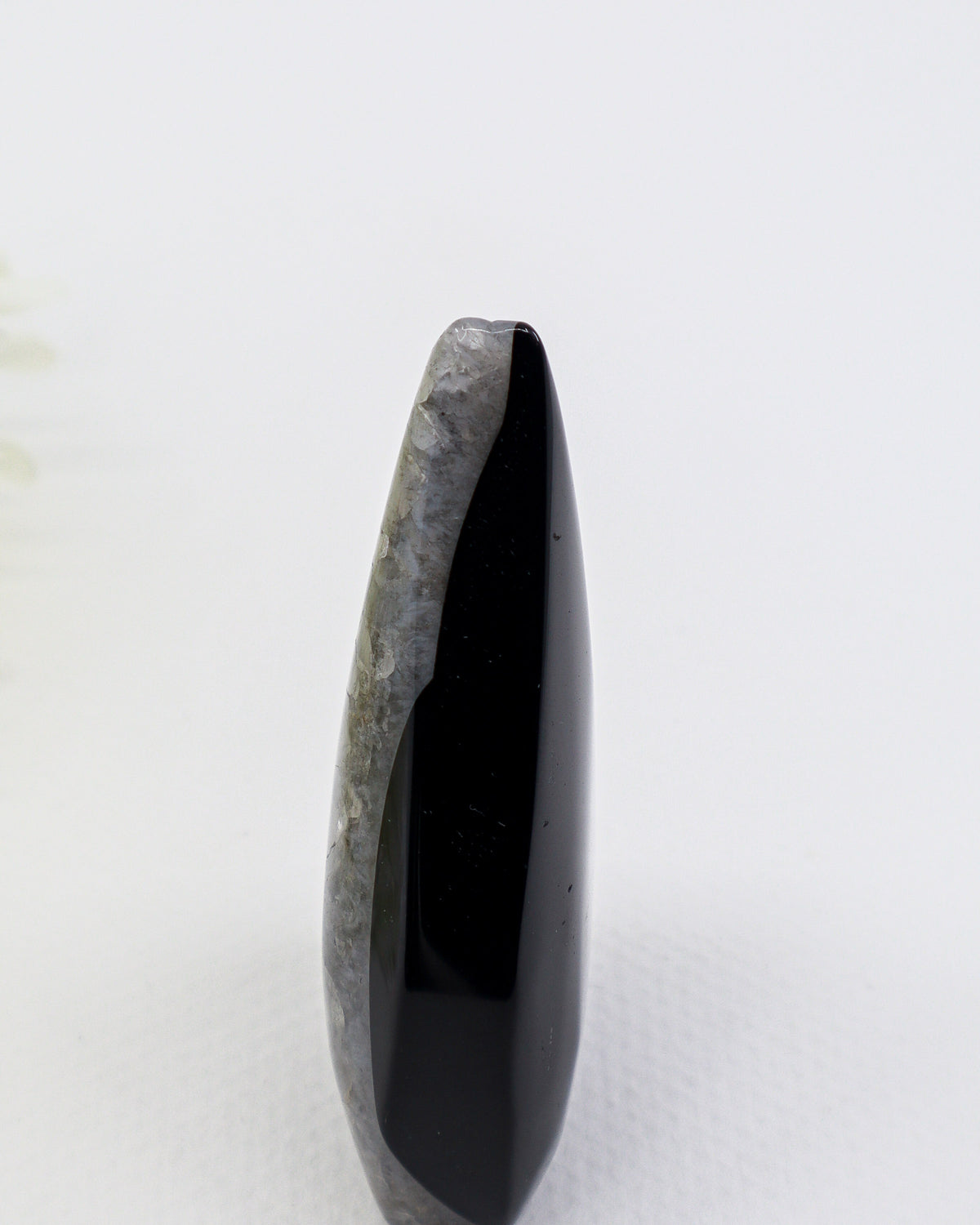 Black Banded Agate Flame 115g – The Midnight Veil | Protection & Grounding