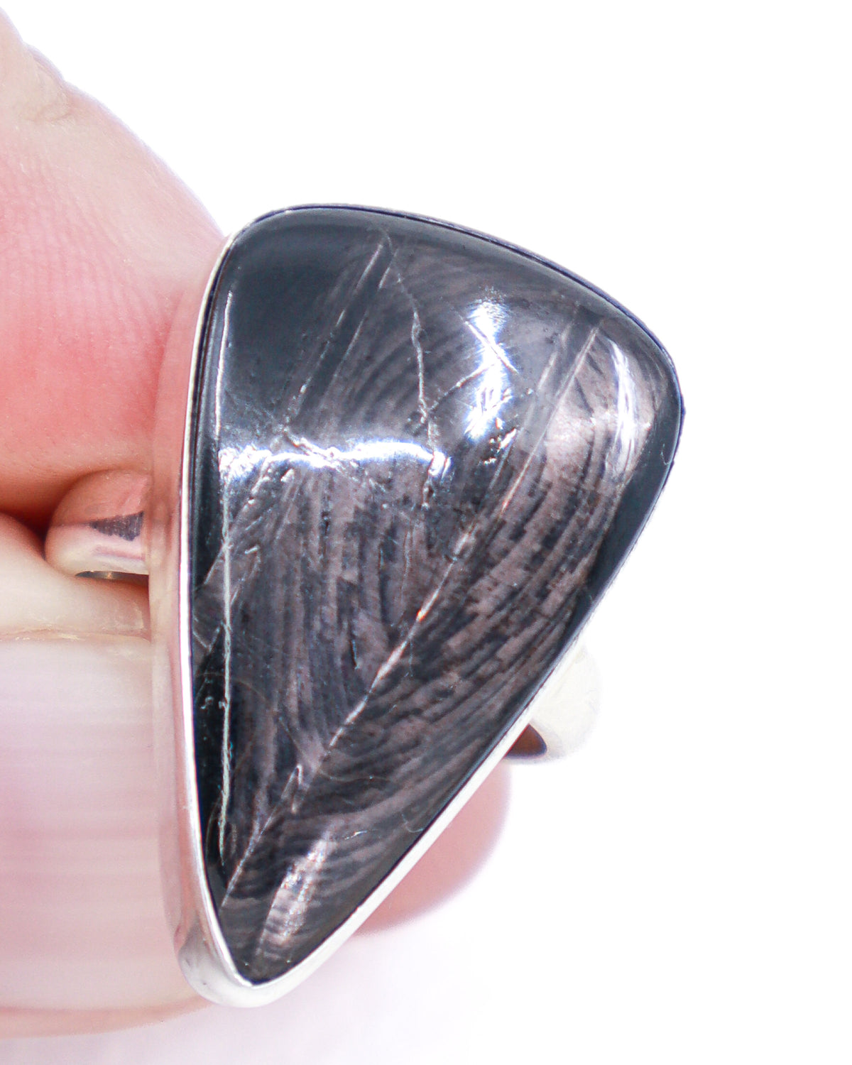Hypersthene sterling silver ring size 8 with dark charcoal black and bronze reflective natural gemstone in an elongated shield setting.