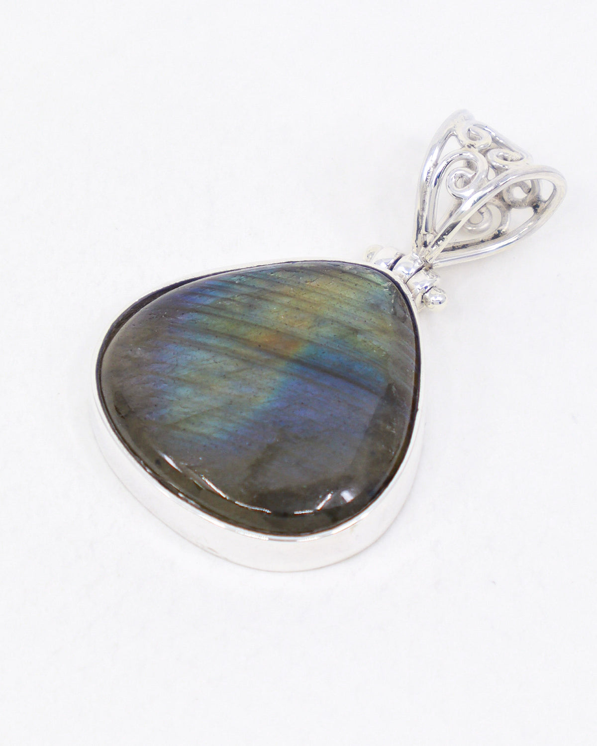 Labradorite Sterling Silver Pendant – The Aurora Oracle | Intuition & Transformation