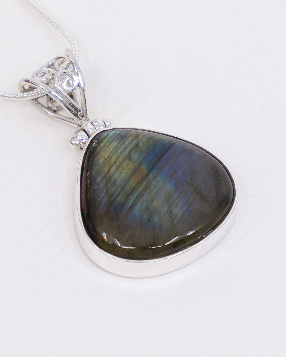 Labradorite Sterling Silver Pendant – The Aurora Oracle | Intuition & Transformation