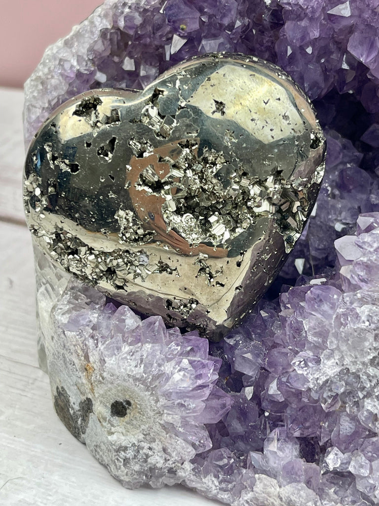 Pyrite Heart 217g - Protection & Prosperity