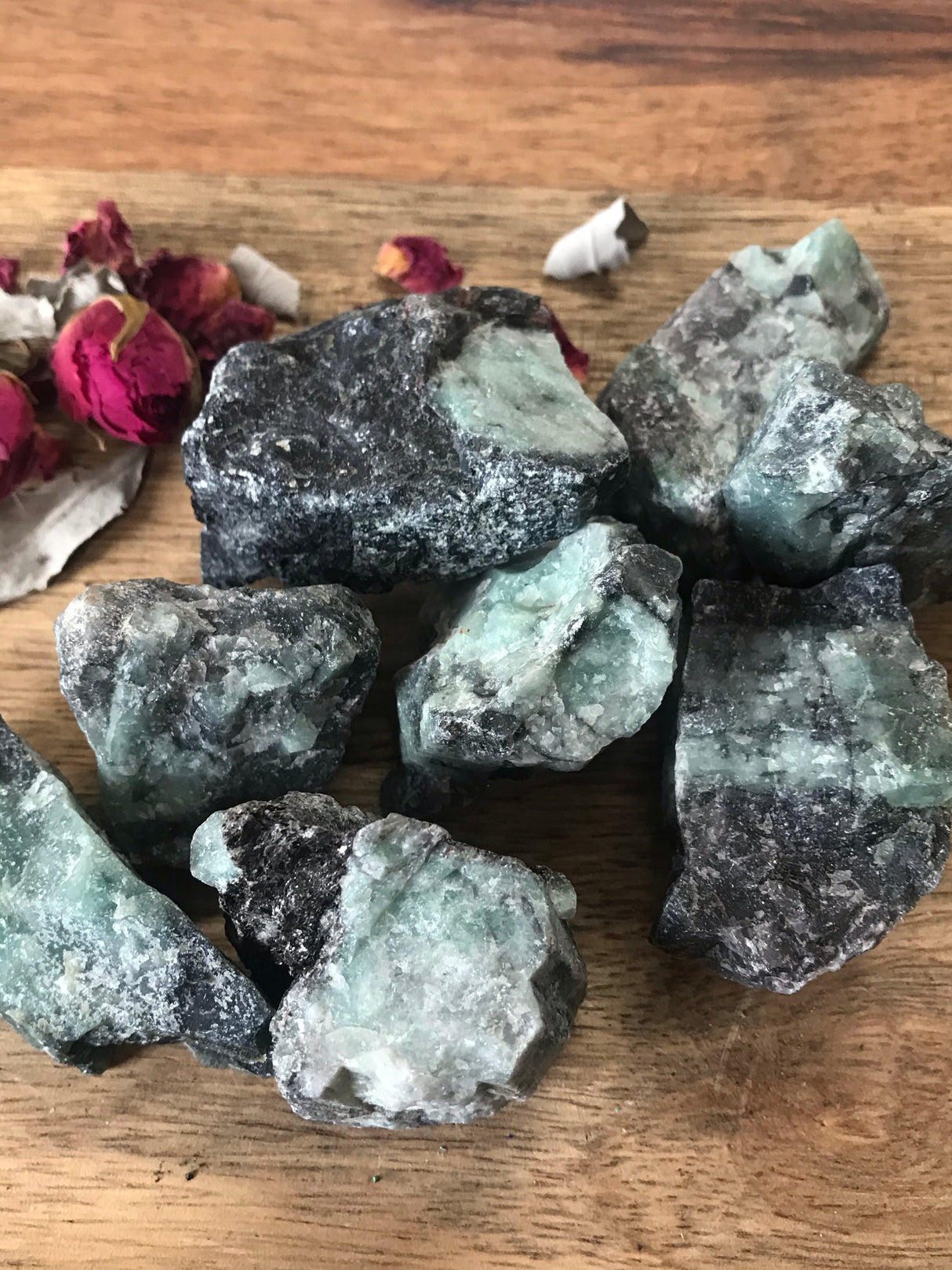 Emerald Natural - Healing & Love