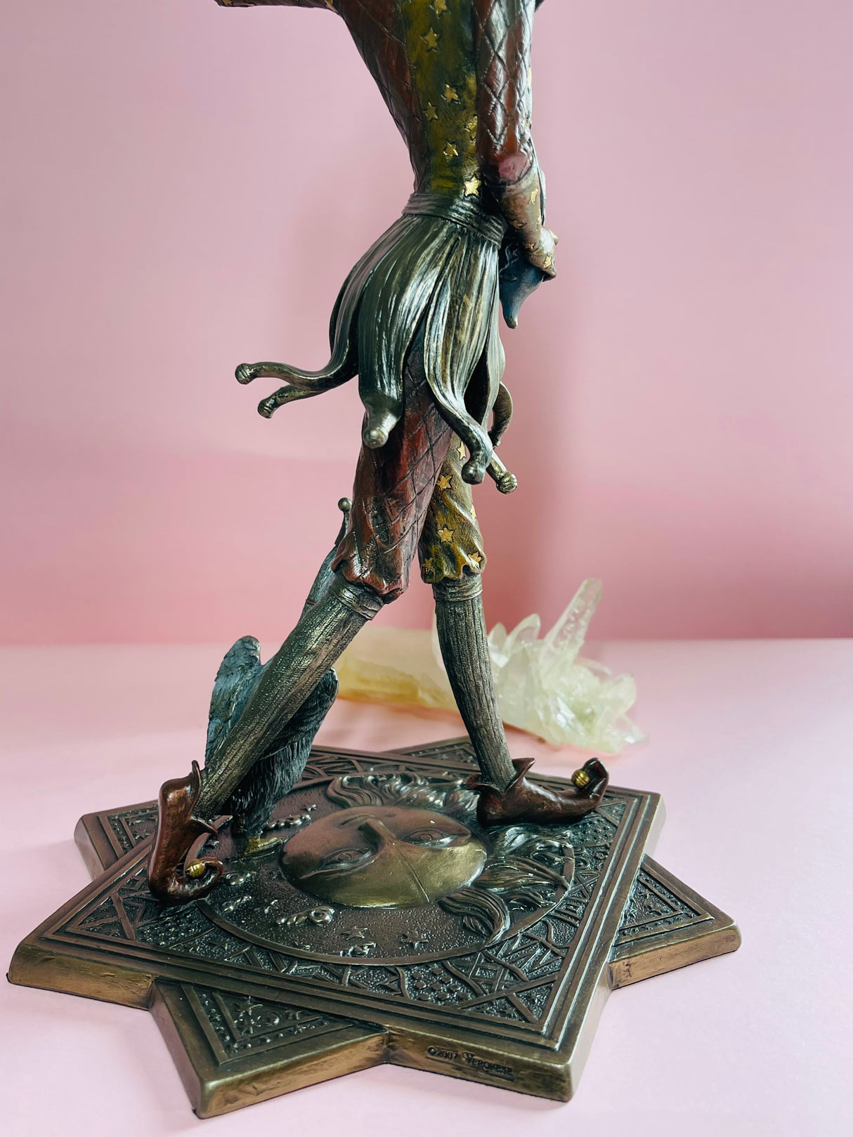 Jester with Duck Statue – Symbol of Joy, Honesty & Intuition