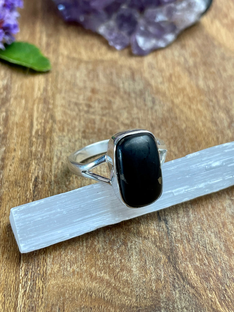 Shungite Silver Ring Size 9 - Protection from EMF's.