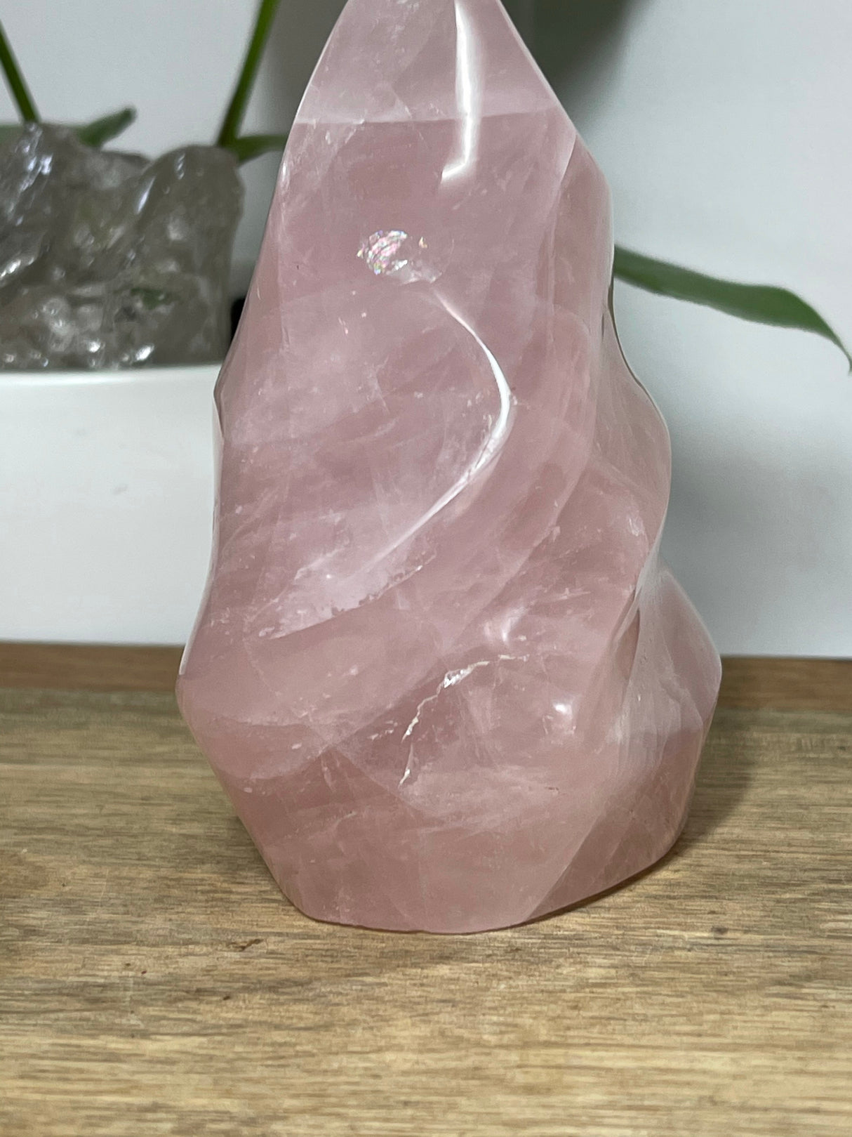 Rose Quartz Flame Madagascan 766g - Love. Heart Chakra.