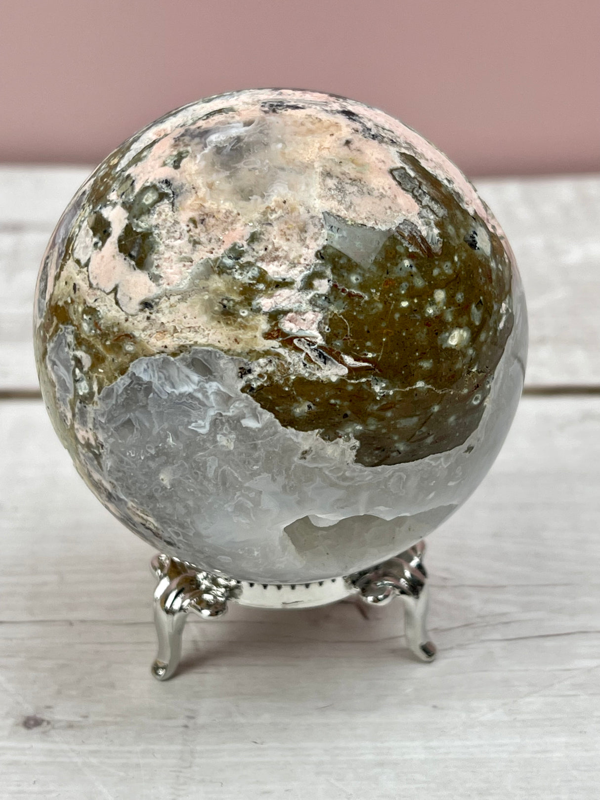 Druzy Agate Sphere 295g - Focus. Energetic Support.