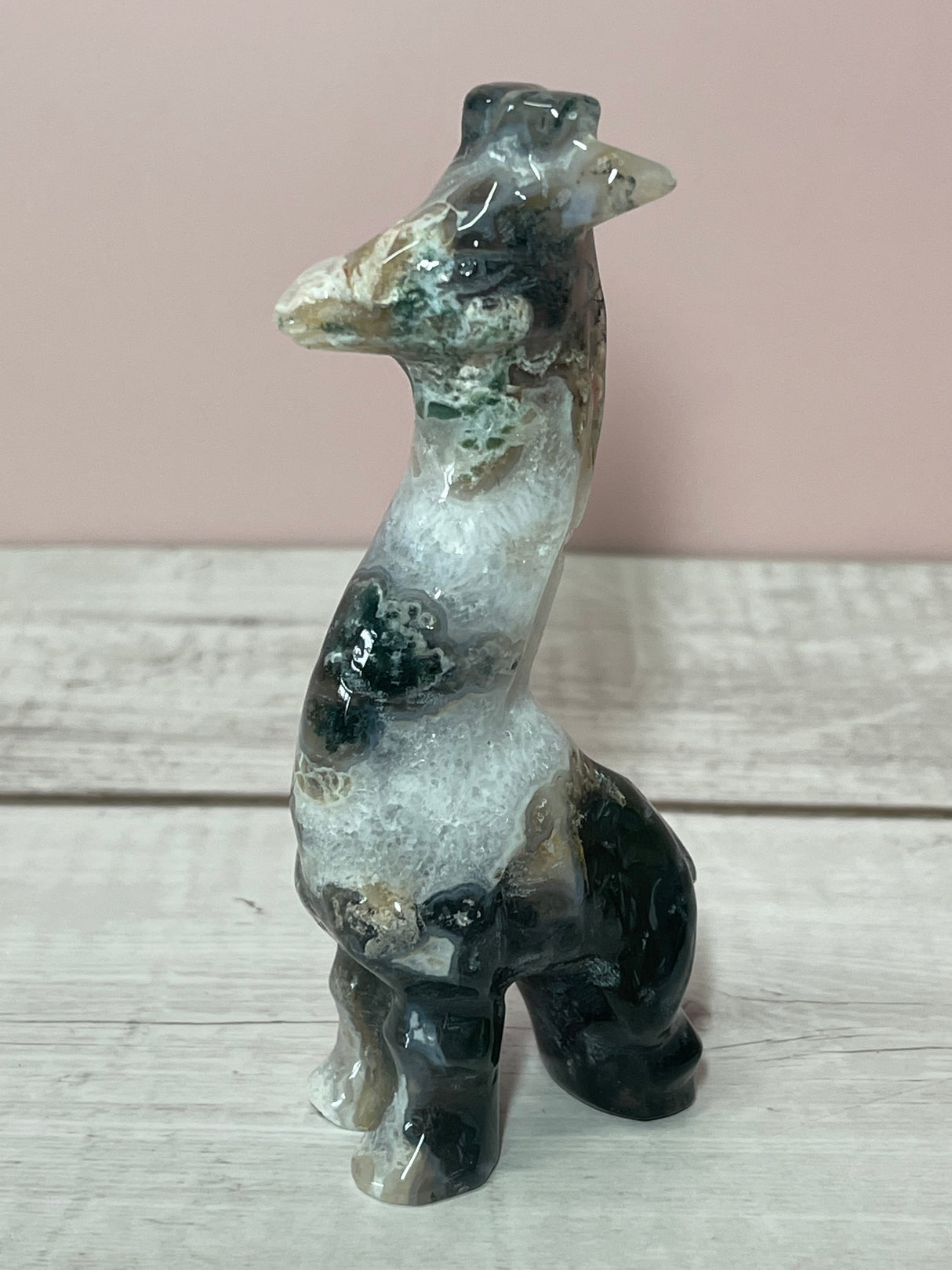 Agate Moss Giraffe Carving - Nature Spirits