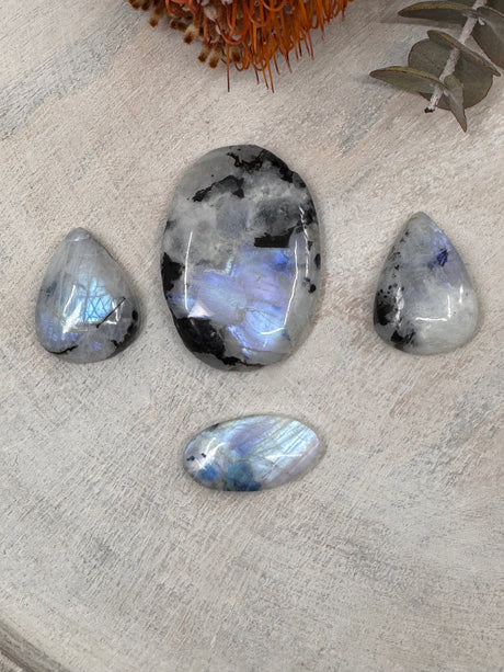 Cabochons
