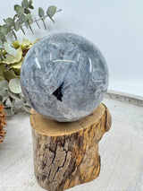 Banded Black Agate Sphere 249 g (5.5 cm) – Stone of Grounding, Balance & Emotional Protection