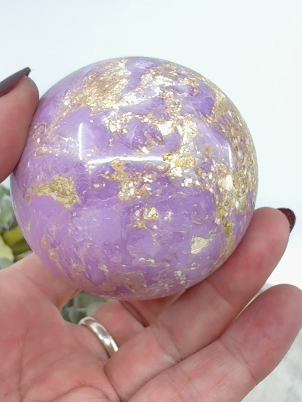 Phosphosiderite Sphere – Stone of Tranquility, Emotional Healing & Divine Guidance | 325 g Crystal Sphere