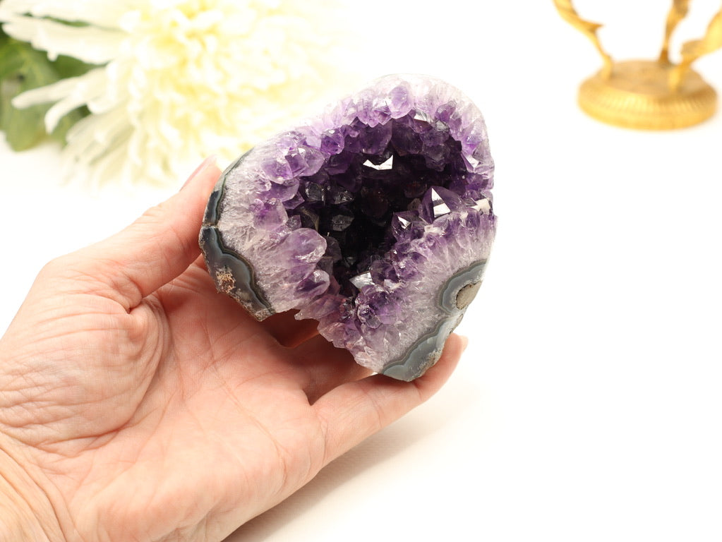 Amethyst Geode Cave | 8.5cm | 394g | Protection & Intuition
