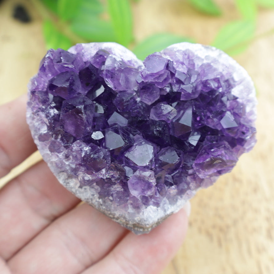 Amethyst Cluster Heart Crystal 6.5cm 100g – Natural Druzy Healing Stone