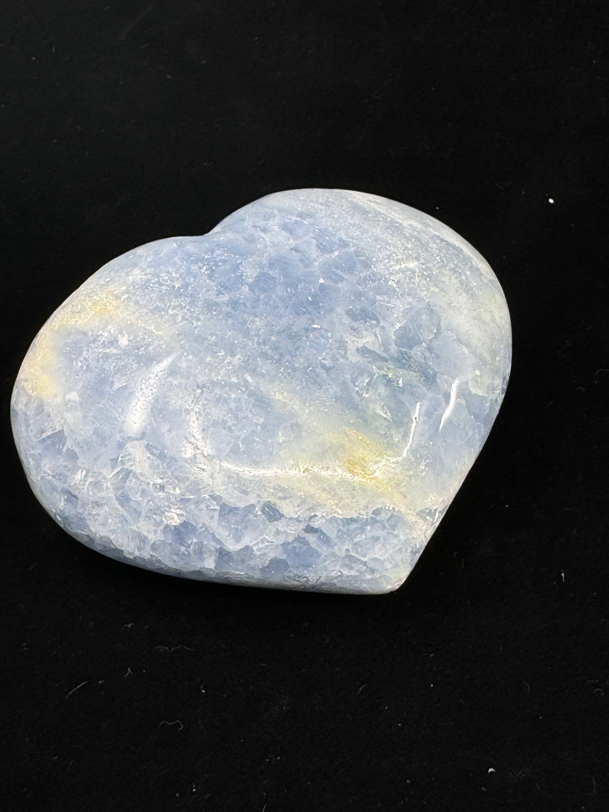Blue Calcite Heart 206g - “I do not allow outside influences to disturb my inner peace”.
