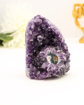 Amethyst druzy crystal with stalactite centre 603g deep purple cluster