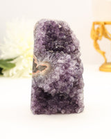 Amethyst druzy with calcite banding 1.01kg purple crystal cluster