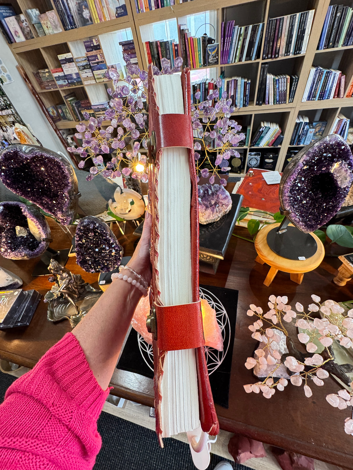 Agate Protection Leather Journal | 33cm | Handmade Paper | Grounding & Strength