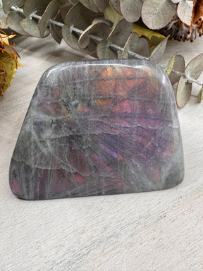 200g labradorite crystal freeform – transformation and intuition stone