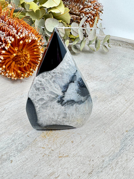 Black Banded Agate flame 137g 8.5x5.5cm – layered black and white grounding crystal for protection and balance – Inspired By 3 Crystals Australia.