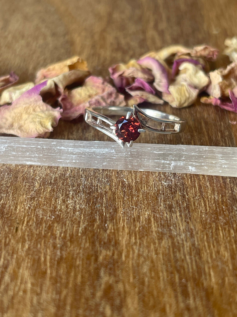 Garnet Silver Ring Size 8 - "I am passionate and enthusiastic in all areas of my life."
