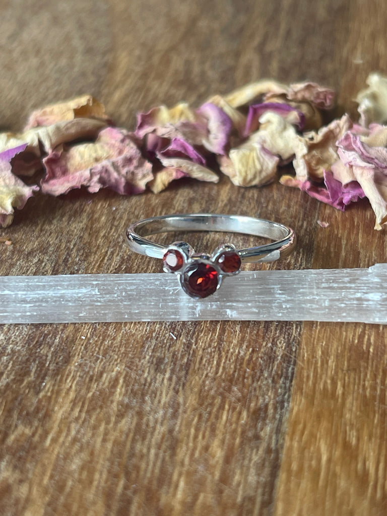 Garnet Silver Ring Size 8 - "I am passionate and enthusiastic in all areas of my life."