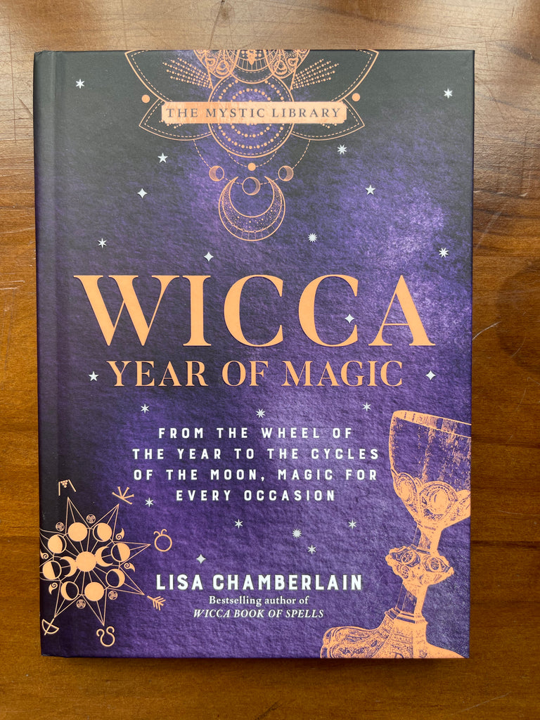 Wicca Year of Magic - Lisa Chamberlain