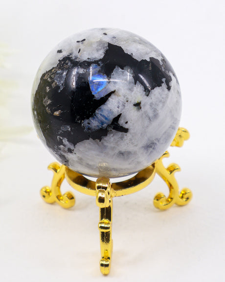 140g Rainbow Moonstone Sphere with vibrant blue flash, natural polished crystal sphere for intuition, meditation and emotional healing.