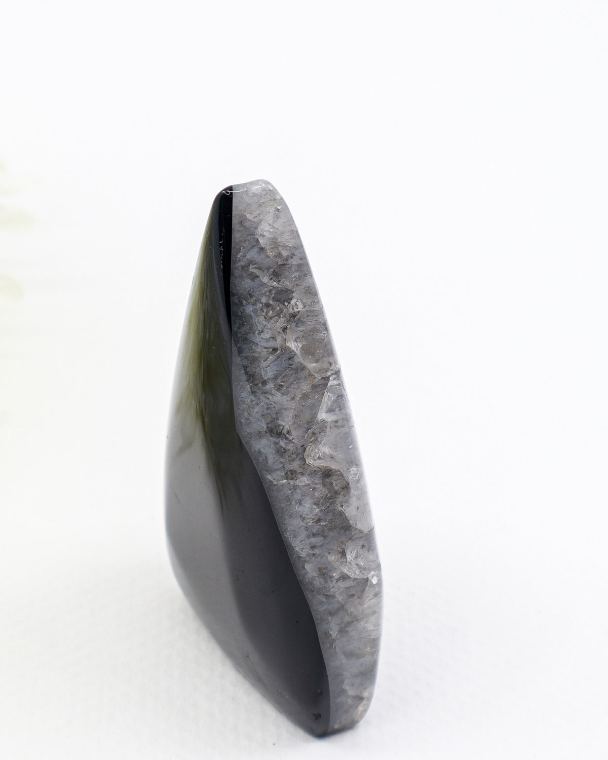 Black Banded Agate Flame 115g – The Midnight Veil | Protection & Grounding