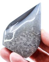 Black Banded Agate Flame 123g – Dark Moon | Protection & Grounding
