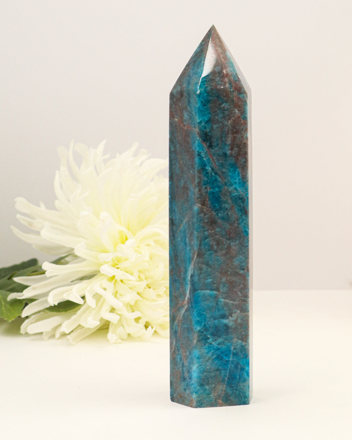 Blue Apatite Crystal Tower 545g – The Ocean of Possibilities | Manifestation, Motivation & Spiritual Awakening