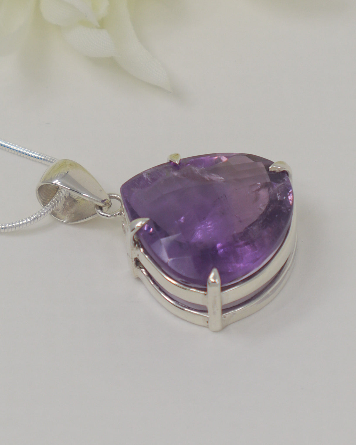 Brazilian Amethyst Pendant – The Lavender Oracle