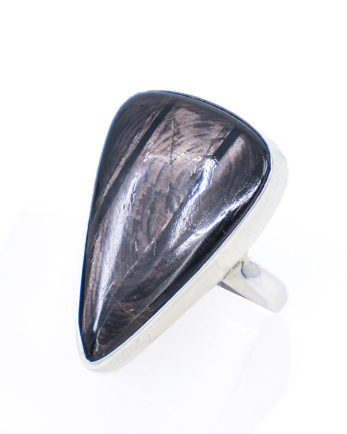 Hypersthene sterling silver ring size 8 with dark charcoal black and bronze reflective natural gemstone in an elongated shield setting.
