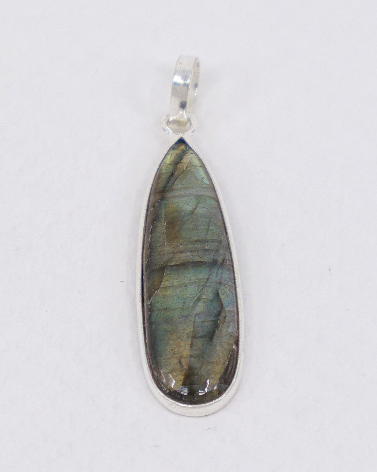 Labradorite Sterling Silver Pendant – The Mystic Tide | Intuition & Transformation