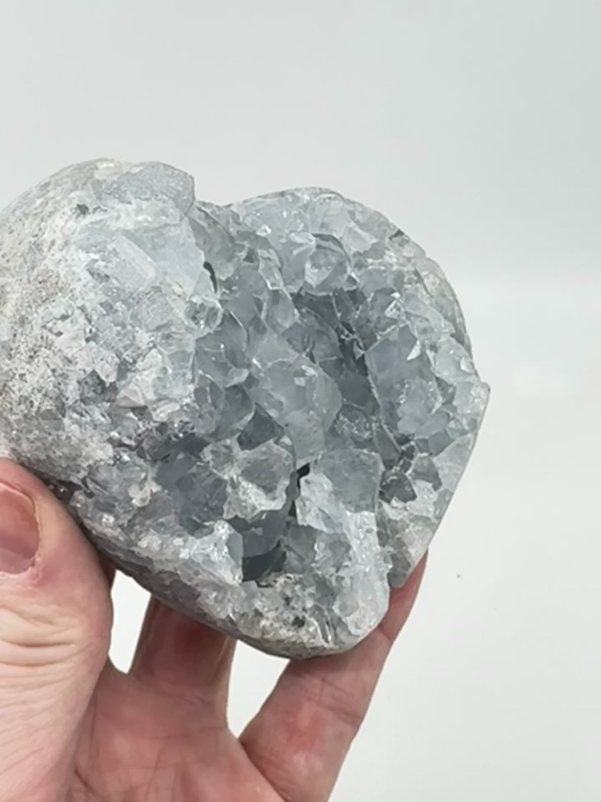 Celestite Heart 951g– Vessel of Divine Peace and Love