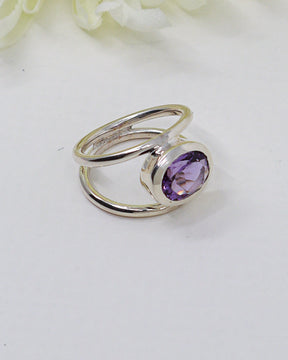 Faceted purple Amethyst .925 sterling silver statement ring size 7 with flowing double band – Inspired By 3 Australia