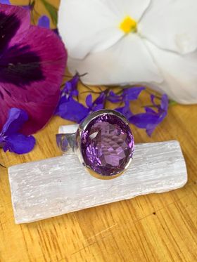 Amethyst Chunky Ring - Size 7 - Protection