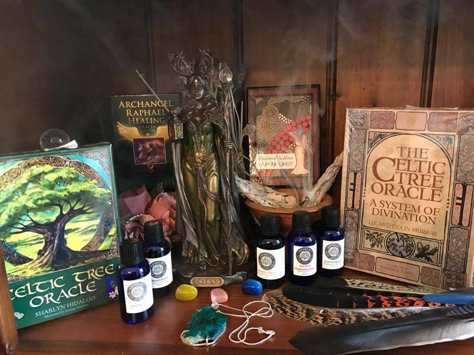 Elen of the Ways Statue – Goddess of Wisdom & the Ancient Pathways