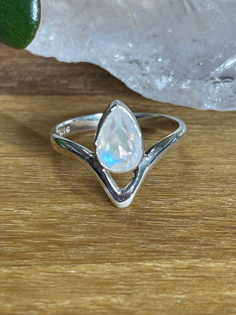 Rainbow Moonstone Silver Ring - Size 8