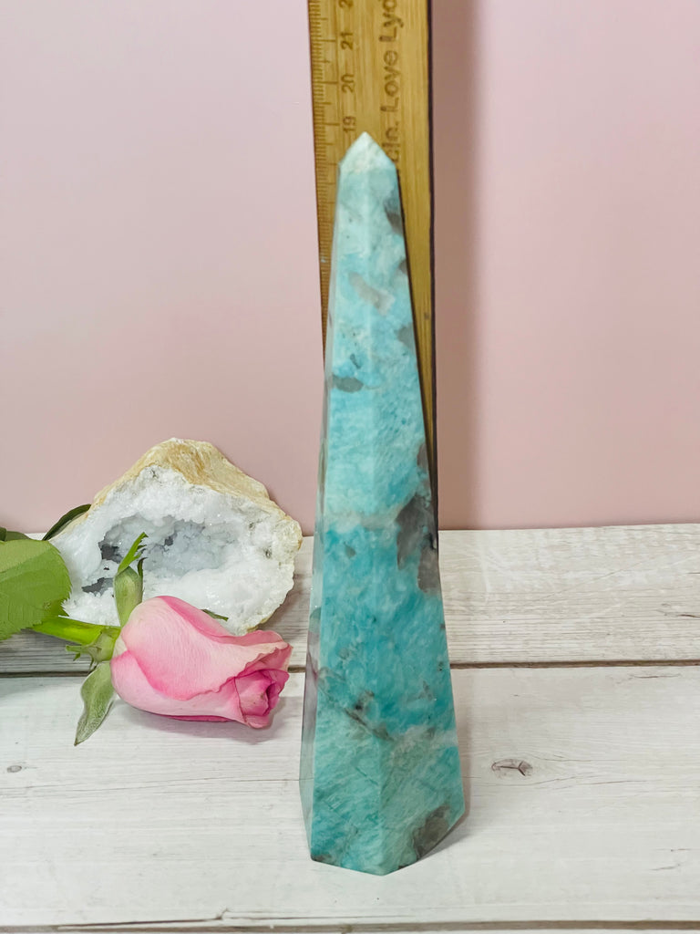 Amazonite Tower 19cm - Wealth. Soothing.